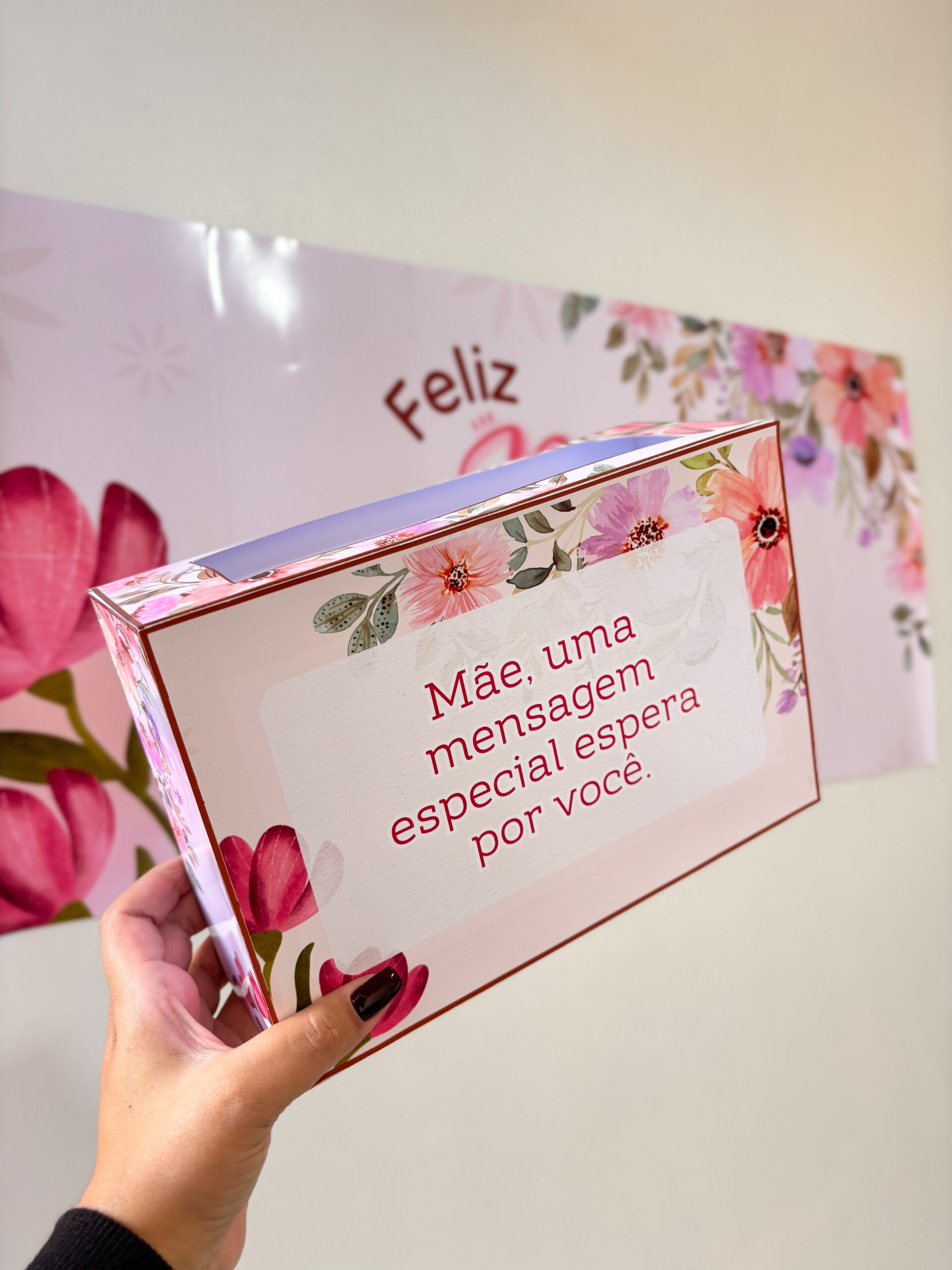 Cartaz Dia das Mães + Caixa