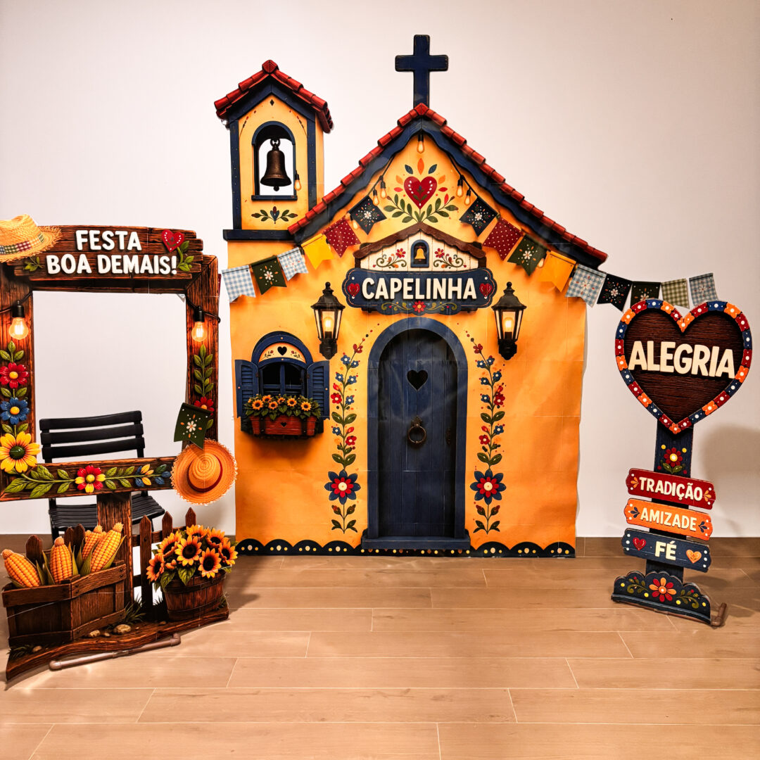 Cenário Junino - Capelinha - + TOTENS